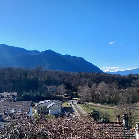 Sunsets On Maggiore With 2 Garages Daire