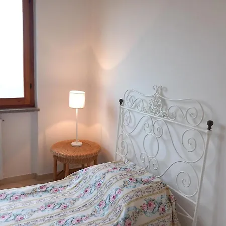 Sunsets On Maggiore Apartment
